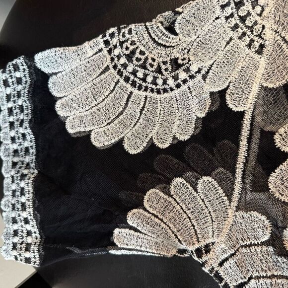 Cupshe (L) Black Bohemian Lace Crochet Kimono-Style Swim Coverup – Sheer Embroid - Picture 8 of 9